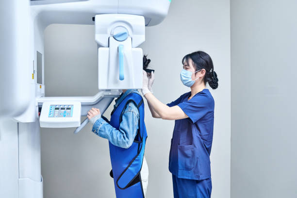 Best Holiday Emergency Dentist in Thompsonville, CT
